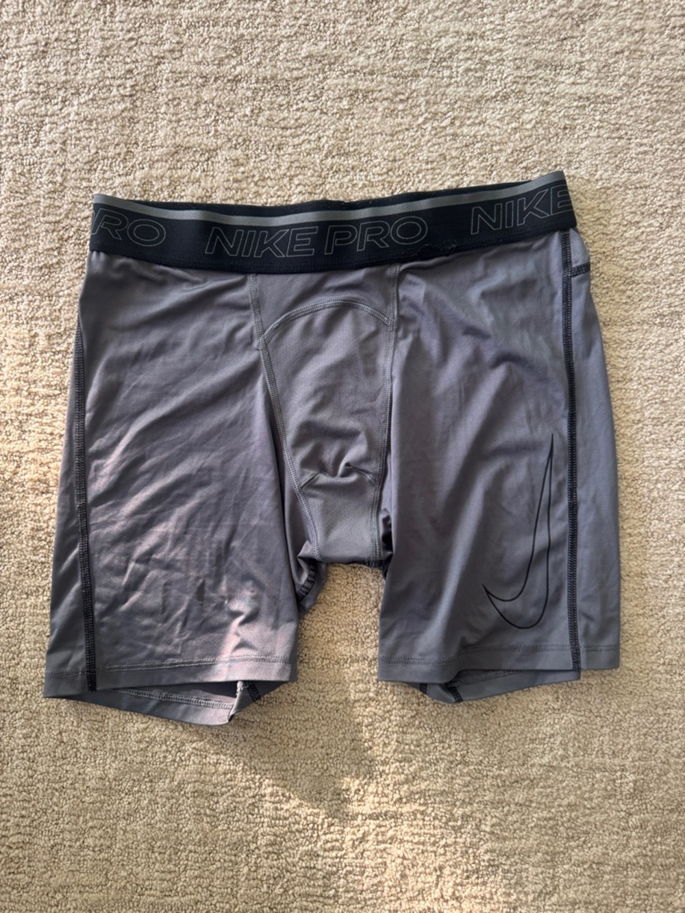 Nike Men’s Gray Pro Compression Boxer Briefs with Black Waistband